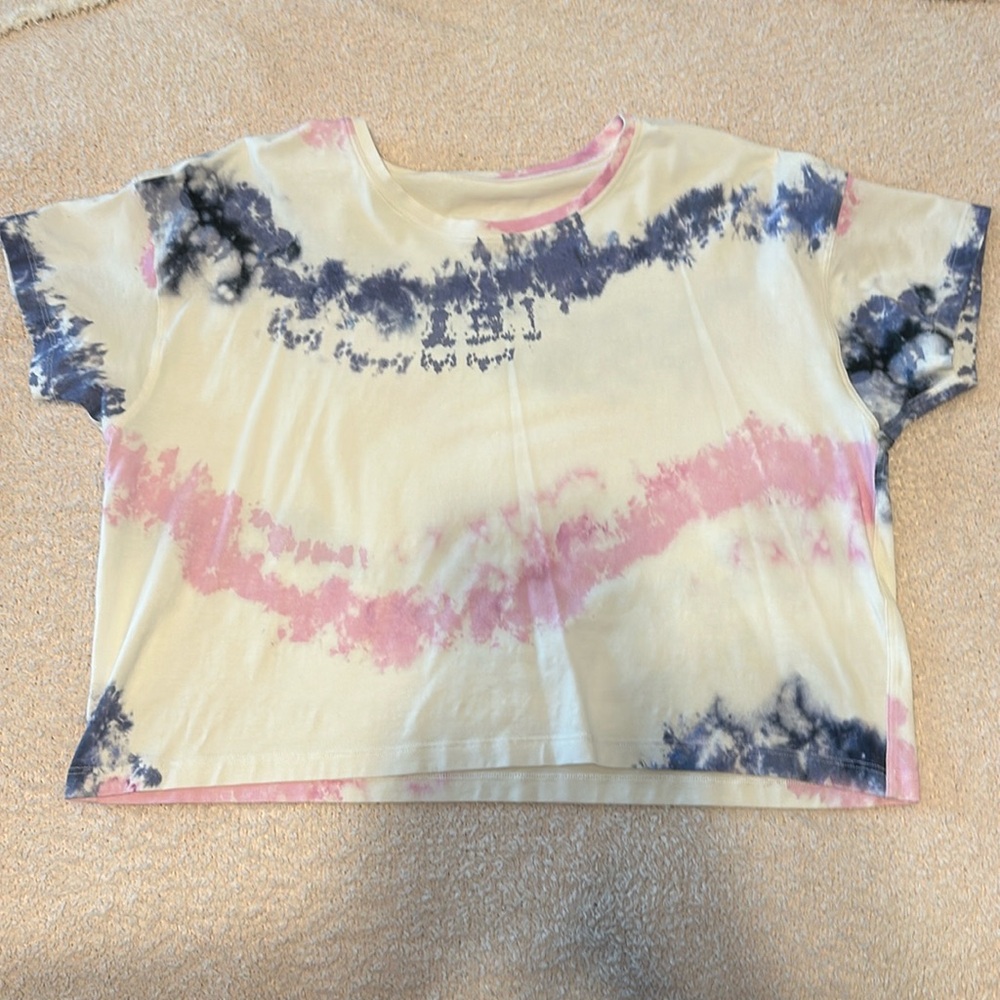 Lululemon Cates Tee